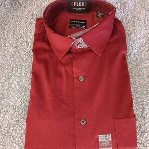 Van Heusen button up men's dress shirt